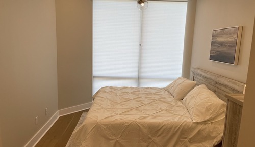 Apartment 201, 1 King Bed, Non-Smoking