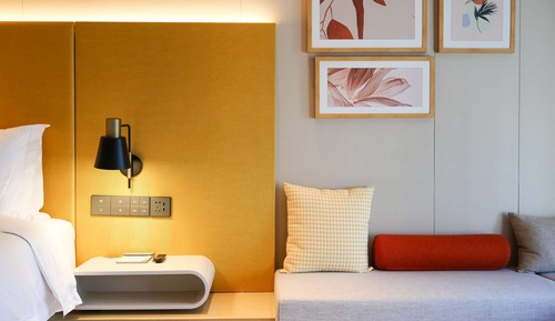Deluxe Room, 1 King Bed