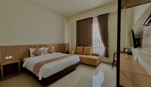 Executive Room