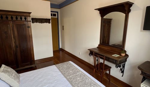 Standard Suite