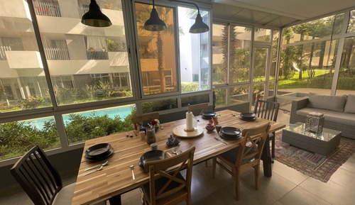 Elite Apartment, 3 Bedrooms, Accessible, Pool Access