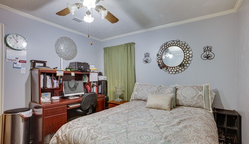 House (4 Bedrooms)