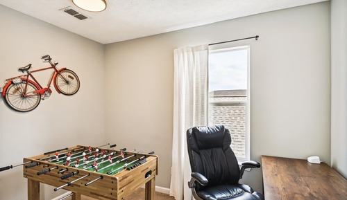 House, 3 Bedrooms, Pool Access
