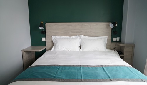 Deluxe Studio Suite