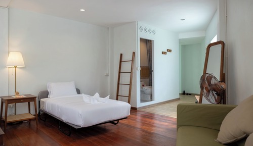 Premium Triple Room