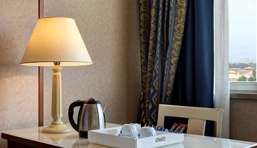 Classic Room, 1 King Bed