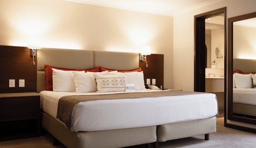 Standard Suite, 1 King Bed