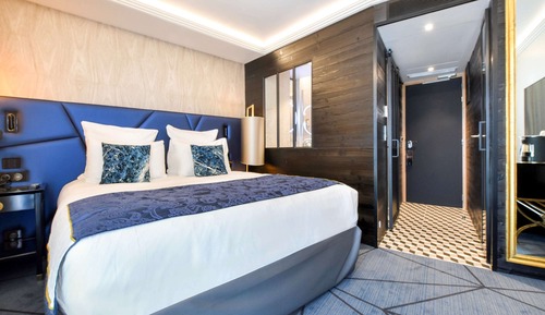 Superior Room, 1 Queen Bed