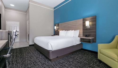 Room, 1 King Bed, Non Smoking