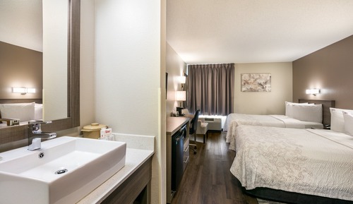 Deluxe Room, 2 Double Beds (Smoke Free)