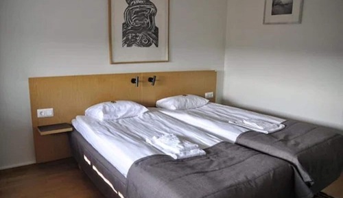 Twin Room (Private WC, Shared shower)