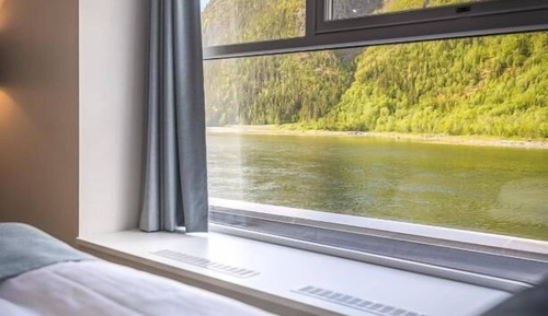 Superior Room, River View (Modern)