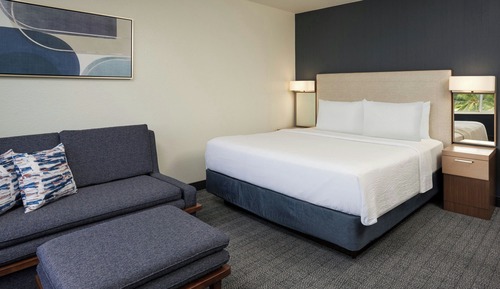 Room, 1 King Bed, Non Smoking (Hearing Accessible)