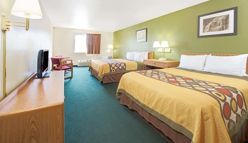 Suite, 2 Queen Beds, Non Smoking
