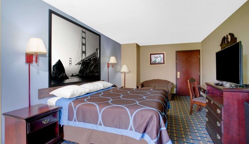 Room, 1 King Bed, Non-Smoking (Mobility)