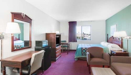 Suite, 1 King Bed, Refrigerator