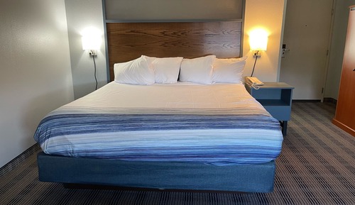 Suite, 1 King Bed, Non Smoking