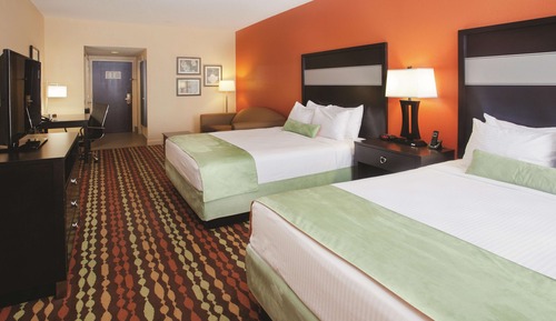 Deluxe Room, 2 Queen Beds, Non Smoking