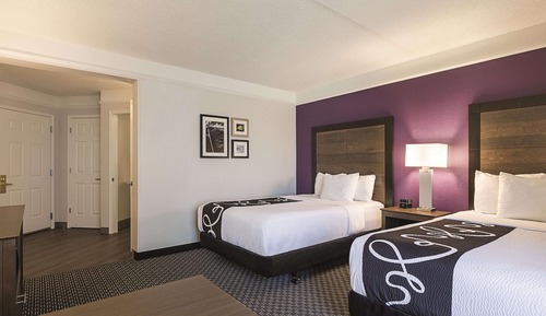 Room, 2 Double Beds, Accessible, Non Smoking (Bathtub w/Grab Bars)
