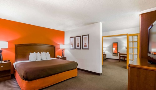 Honeymoon Suite, 1 King Bed, Non Smoking (Not pet friendly)