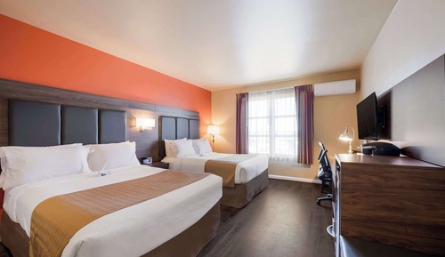Room, 2 Queen Beds, Accessible, Non Smoking