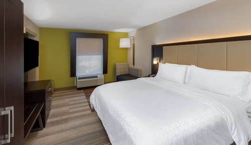 Standard Room, 1 King Bed