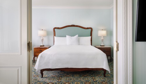 Executive Suite, 1 King Bed, Accessible