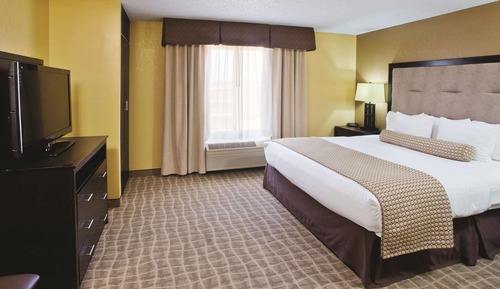 Suite, 1 King Bed, Non Smoking