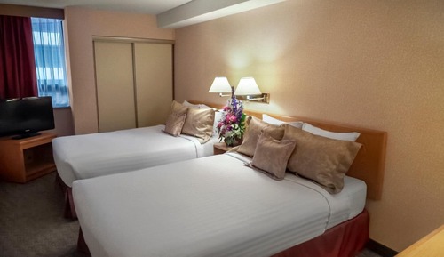Deluxe Room, Multiple Beds