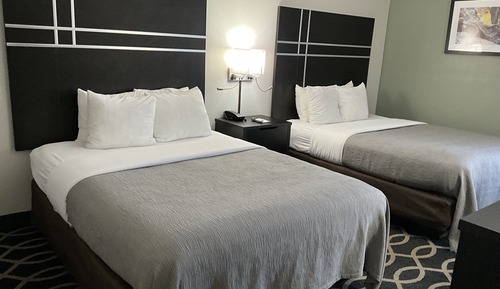 Standard Room, 2 Queen Beds, Non Smoking