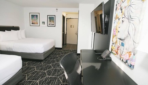 Room, 2 Queen Beds, Non Smoking