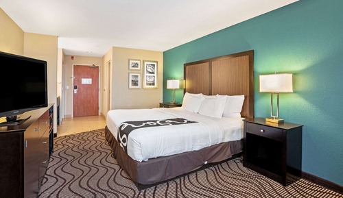 Deluxe Suite, 1 King Bed, Non Smoking