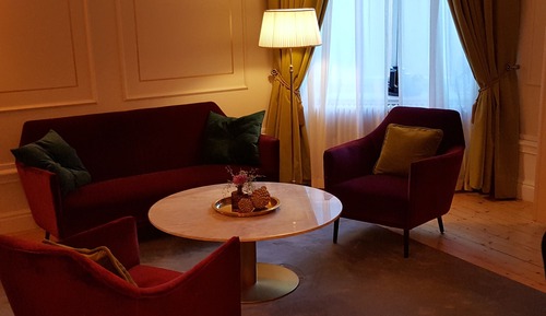 Suite, 1 King Bed, Non Smoking