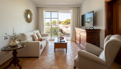 Junior Suite, Kitchenette (2 adults + 2 children)