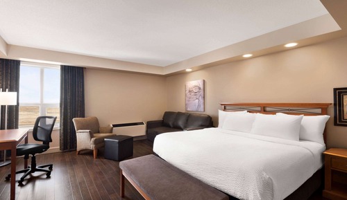 Studio Suite, 1 King Bed, Non Smoking
