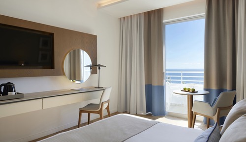 Superior Seaview Room