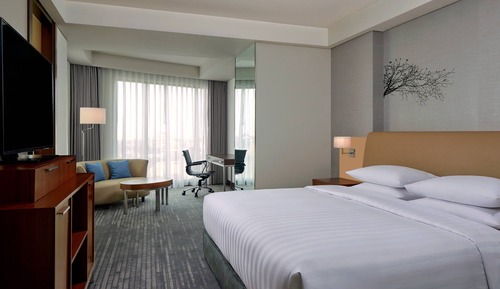 Suite, 1 Bedroom, Non Smoking, City View
