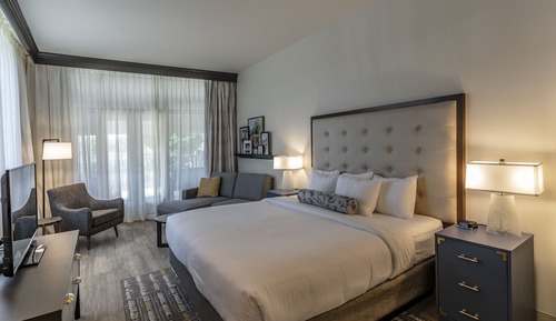 Room, 1 King Bed, Non Smoking, Balcony