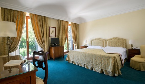 Junior Single Suite