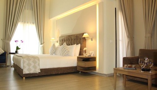 Junior Suite, 1 King Bed