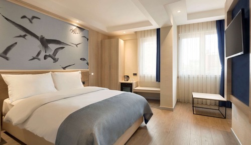 Executive Room, 1 King Bed, Accessible