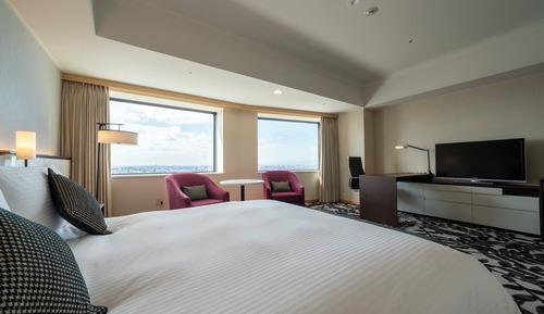 Premium Room, 1 Queen Bed, City View (High Floor)