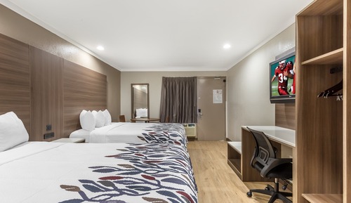 Deluxe Room, 2 Queen Beds, Non Smoking