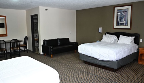 Suite, 1 Queen Bed, Non Smoking
