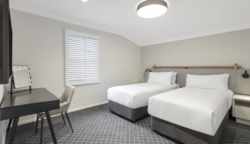 Apartment, Multiple Beds