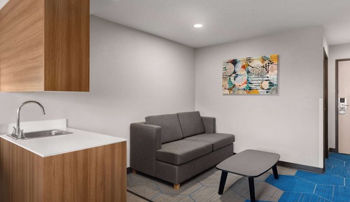Suite, 1 Queen Bed, Non Smoking