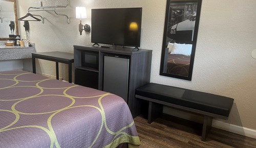 Standard Room, 1 King Bed