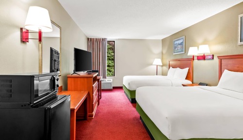 Standard Room, 2 Queen Beds, Non Smoking