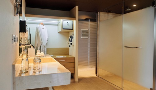 Junior Suite, 1 King Bed (Superior)