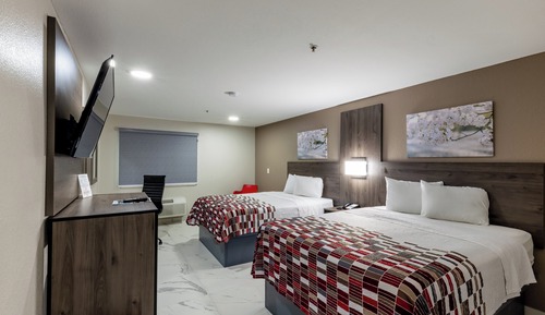 Deluxe Room, 2 Queen Beds, Accessible, Non Smoking (Roll-In Shower)